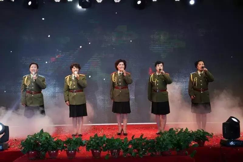 澳门6码复式三中三等奖组计算与概率分析澳门哪里有六组三中三资料